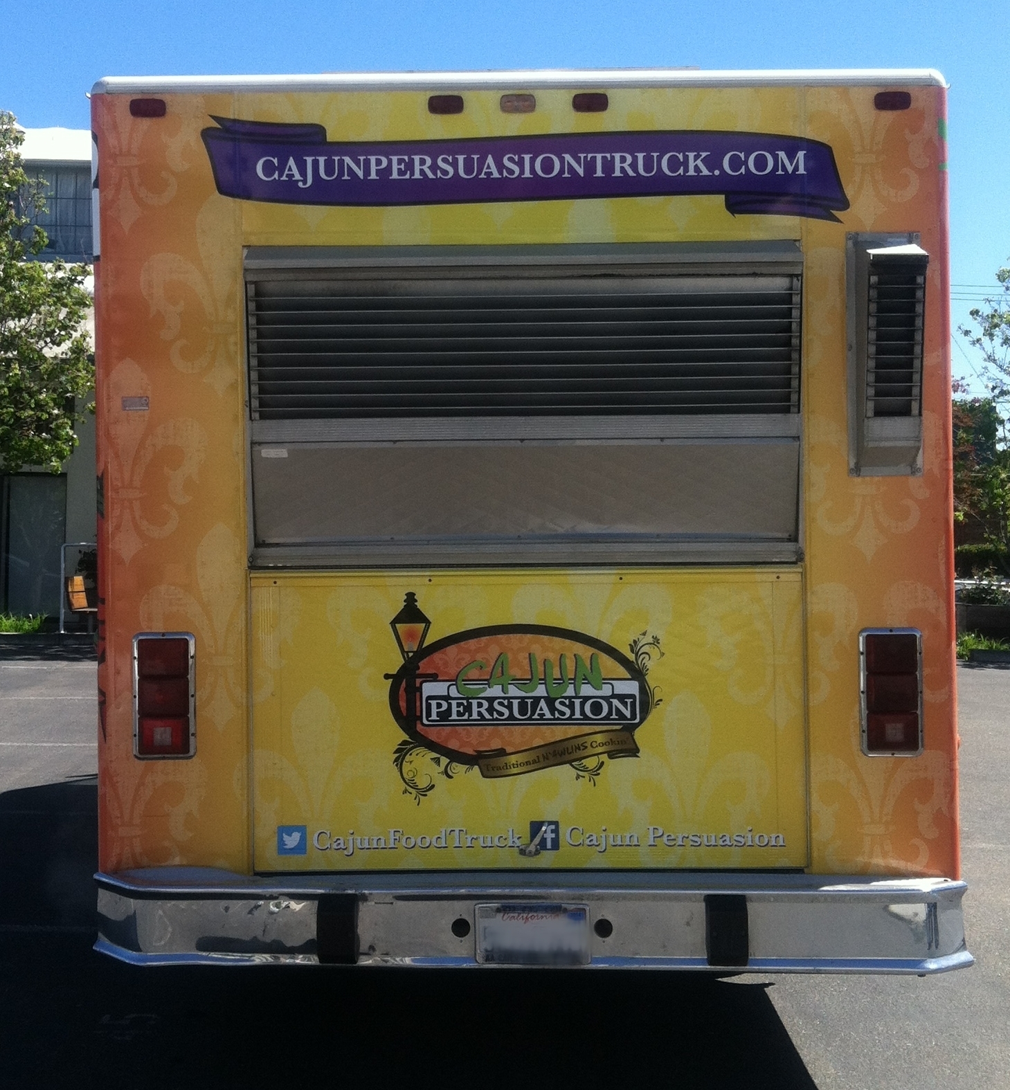 cajun persuasion food truck wrap05 Custom Vehicle Wraps